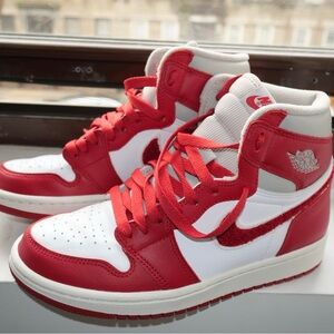 Air Jordan 1 Retro High OG - Red and White Sneakers
